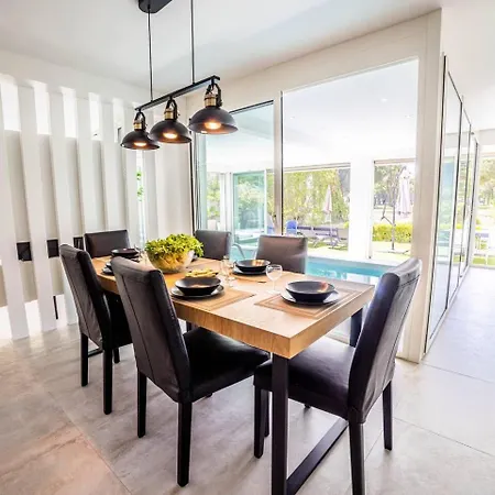 וילה De Prestige Avec Piscine Vue Sur Le Golf De Motte *