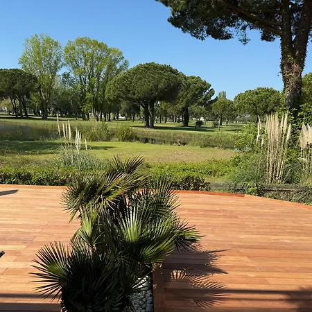 De Prestige Avec Piscine Vue Sur Le Golf De Motte Βίλα *