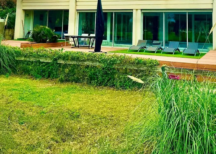 De Prestige Avec Piscine Vue Sur Le Golf De Motte Βίλα *